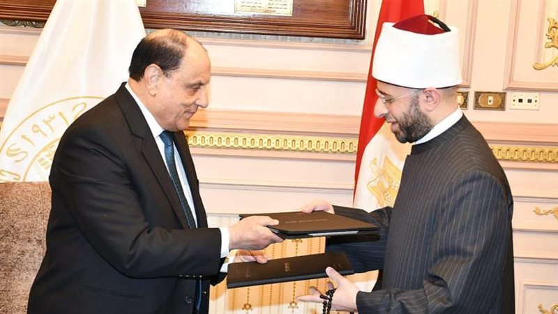 وزير الاوقاف ورئيس
