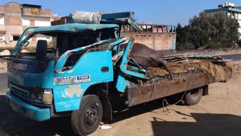 جانب من آثار الحادث