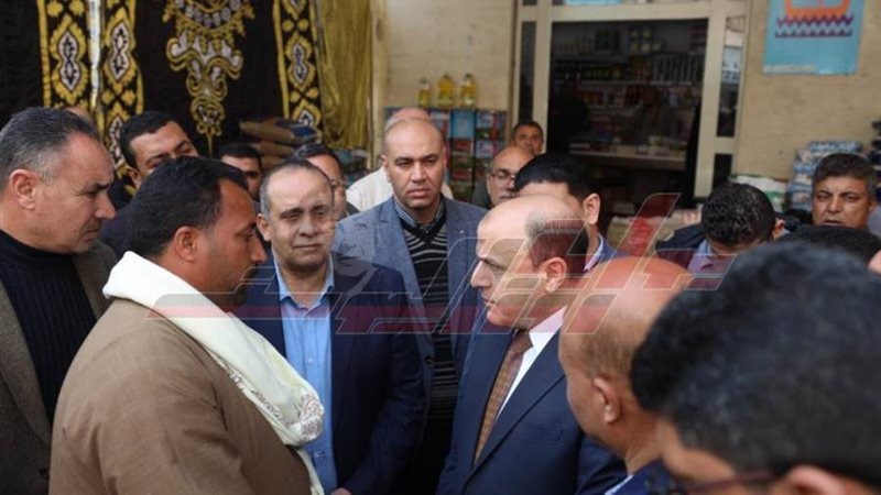 جولة المحافظ