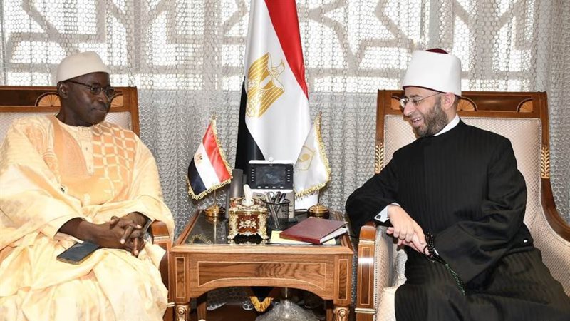 الوزير مع مستشار