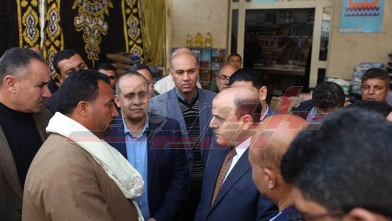 محافظ كفر الشيخ يستمع