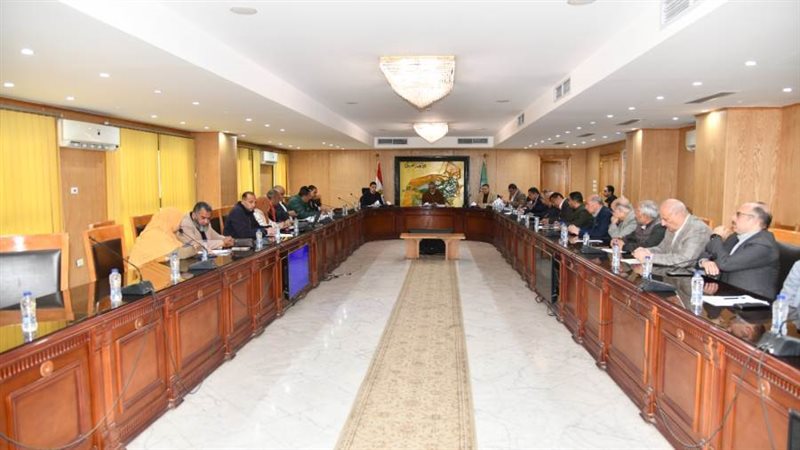 خلال جلسة مجلس إدارة