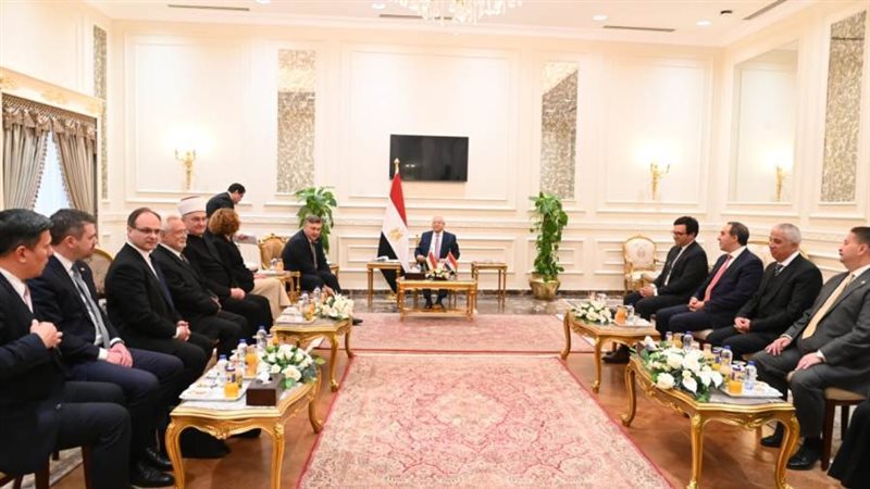 خلال اللقاء