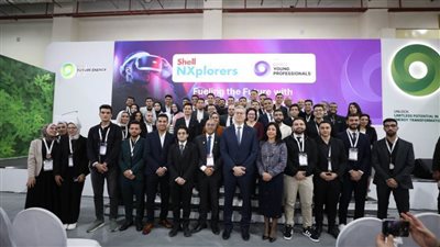 وزير البترول يشهد تخريج عدد من متدربي الدفعة الثانية من برنامج تأهيل القيادات الشابة والمتوسطة