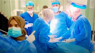 أطباء الامتياز يطالبون بزيادة المكافأة التدريبية إلى الحد الأدنى للأجور