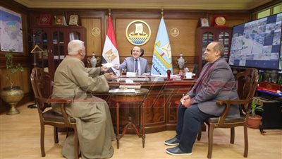 مناقشة عدد من الملفات ومشاكل الدوائر مع أعضاء مجلسي النواب والشيوخ