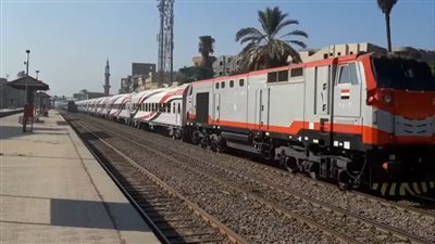 تعديل تركيب قطاري 915 / 900 على خط القاهرة/ الإسكندرية