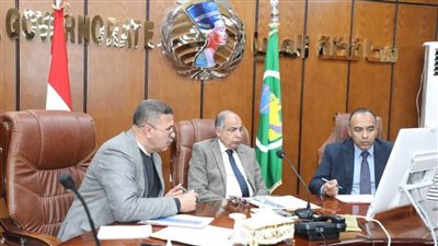 محافظ المنيا يشارك في اجتماع وزارة التنمية المحلية.. ويؤكد: المنيا الأولى في الاستجابة للمتغيرات المكانية 