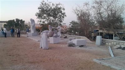 «التنمية الثقافية»: تجهيزات موقع عمل سيمبوزيوم أسوان الدولي لفن النحت 