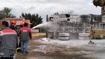 شاهد.. العناية الإلهية تنقذ رواد الطريق الزراعي من كارثة