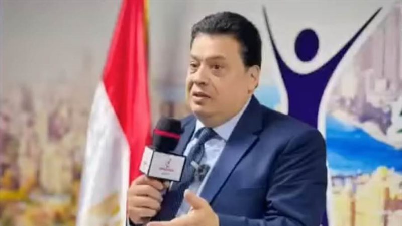 الدكتور عادل عصمت