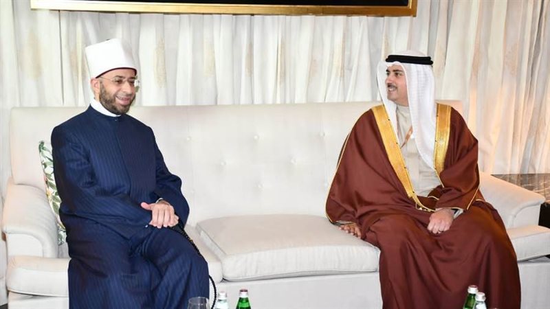 وزير الاوقاف مع وزير