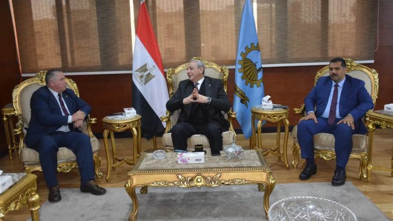 محافظ الغربية خلال