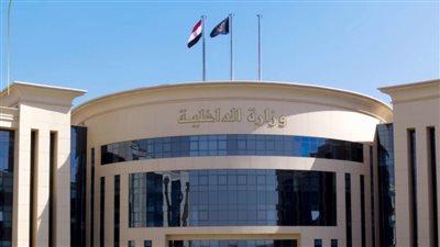 مصدر أمني يكشف حقيقة تداول فيديو بقيام شخص بمحاولة إشعال النار بطفلة 