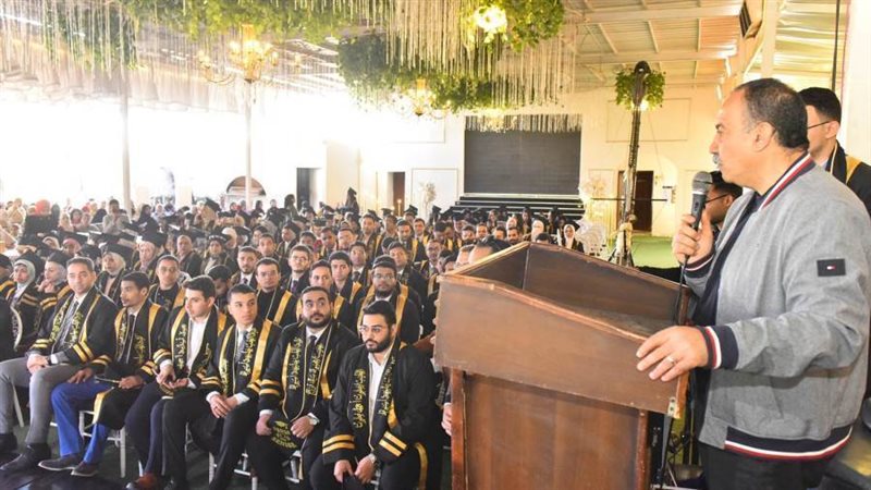 محافظ أسيوط يشهد