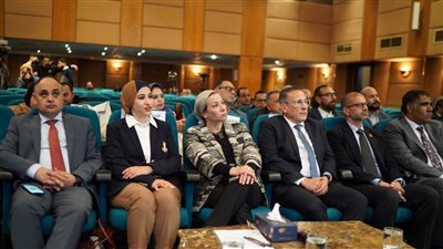 وزيرة البيئة تعلن مشاركة القطاع الخاص في رصد البيئة البحرية بالمحميات الطبيعية