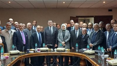 بروتوكول تعاون بين مصلحة الضرائب وشعبة مزاولي المهن الحرة بالنقابة العامة للتجاريين