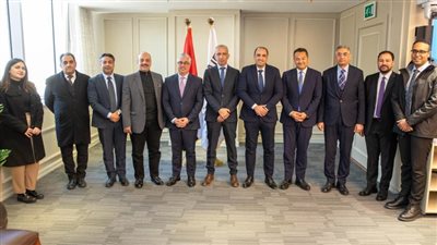 رئيس اقتصادية قناة السويس يُوقع عقد المرحلة الأولى لمشروع «أروغلو نيتينج» بالقنطرة غرب