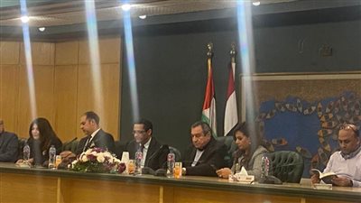 أماني القصاص تحتفل بروايتها الأولى 