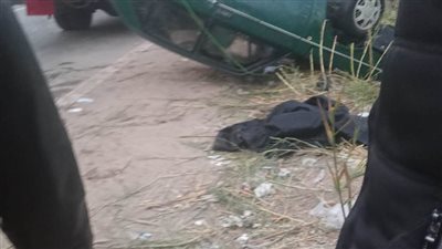  انقلاب سيارة ملاكي وسقوط أب وبناته بـ