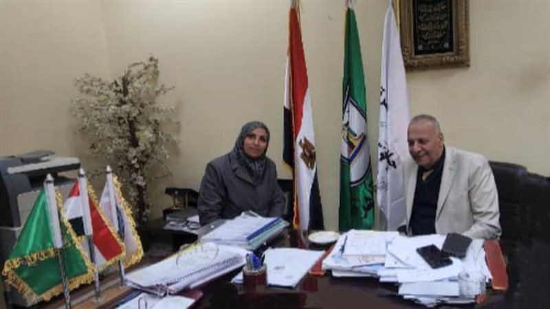 خلال التوقيع على