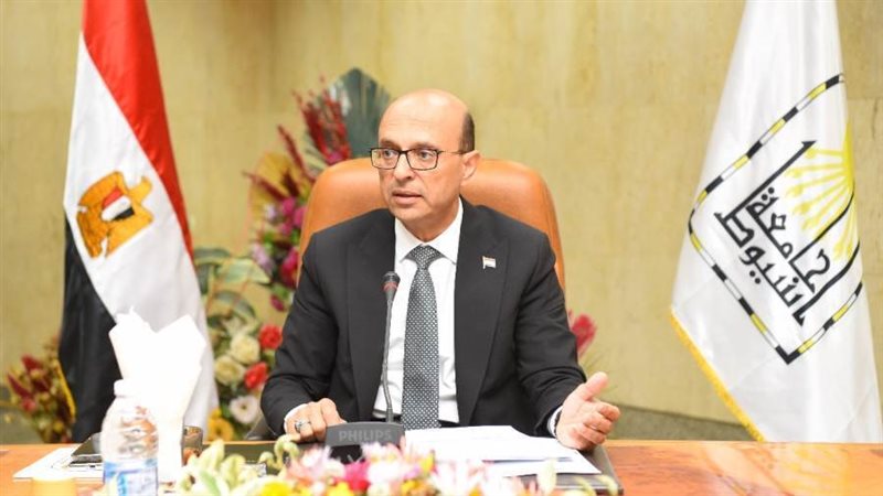 رئيس جامعة أسيوط