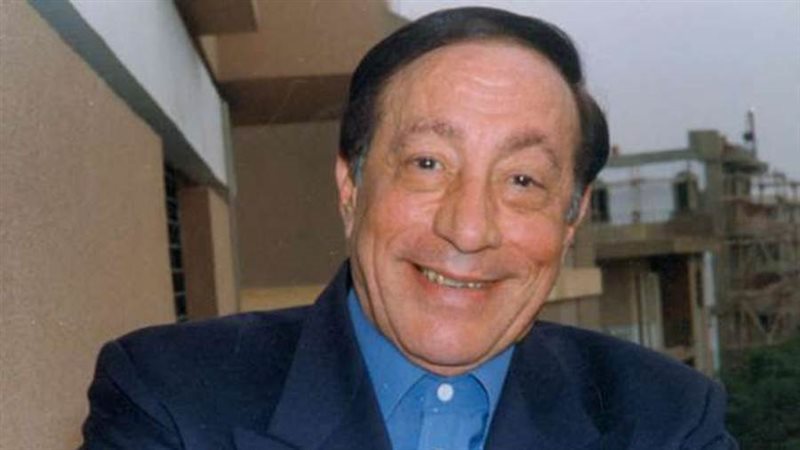 الفنان أبو بكر عزت