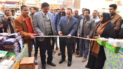 محافظ أسيوط يفتتح ٦ معارض 