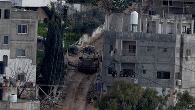 الاحتلال يجبر المواطنين على مغادرة منازلهم في مخيم نور شمس بطولكرم تحت تهديد السلاح