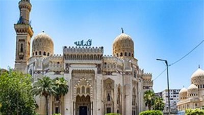 مسجد أبو العباس المرسي: معلم تاريخي وديني في الإسكندرية