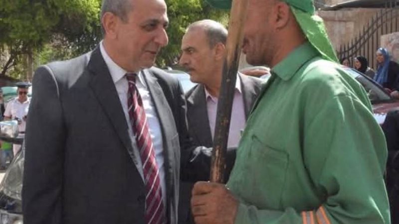 محافظ الغربية مع