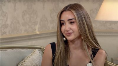 عاجل.. هنا الزاهد تثير الجدل.. هل تقصد أحمد فهمي؟ 