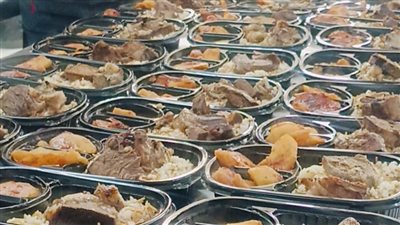 «مطبخ المصرية بإيد بناتها».. مبادرة للمجلس القومي للمرأة تقدم ٢٣٠ وجبة يوميا للأسر الأكثر احتياجًا