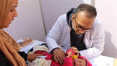 الكشف الطبي لـ710 أشخاص.. جامعة المنيا تنظم قافلة تنموية متكاملة لقرية سلاقوس