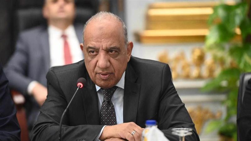 الدكتور محمود عصمت