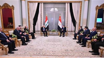 على هامش القمة العربية.. الرئيس السيسي يلتقي نظيره العراقي