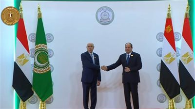 عاجل .. الرئيس السيسي يستقبل رؤساء الدول العربية قبل انعقاد القمة العربية