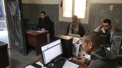 رئيس مدينة الغنايم بأسيوط يتابع التسهيلات المقدمة للمواطنين في التصالح