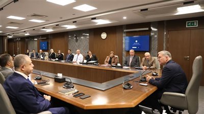 وزير البترول والثروة المعدنية يلتقي أعضاء مجلسي النواب والشيوخ لتعزيز التكامل