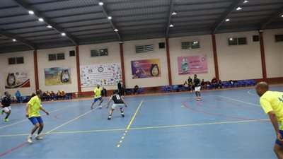 فوز فريق نقابة البترول كرة القدم عموم على نظيره أمل للبترول بأربعة أهداف مقابل هدفين