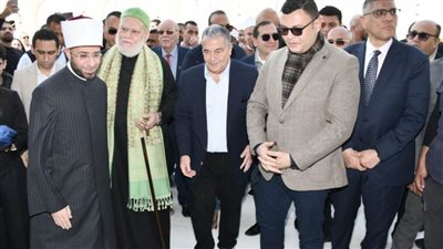 بحضور وزير الإسكان.. الأزهري يفتتح مسجد آل متصور بأكتوبر الجديدة 