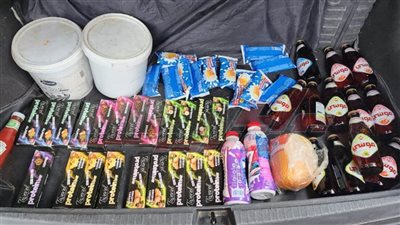 ضبط مواد غذائية وألبان منتهية الصلاحية بكفر الشيخ 