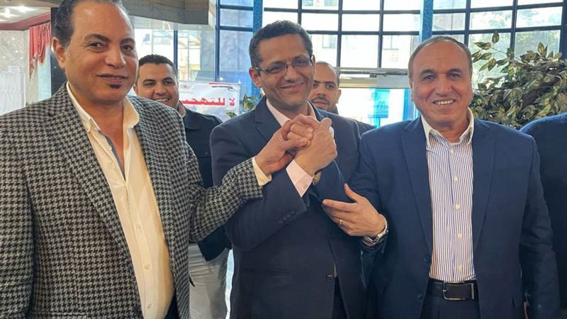 نقيب الصحفيين