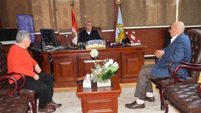  بالصور.. محافظ الغربية: تعاون مستمر بين التنفيذيين والنواب لتحسين الخدمات 