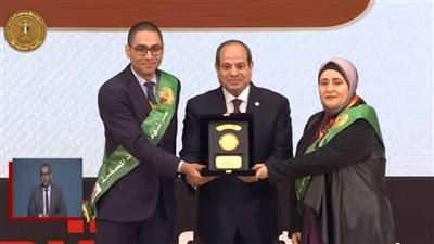 الرئيس السيسي يكرم أسر الشهداء والمصابين بالندوة التثقيفية الـ41 بمناسبة يوم الشيهد