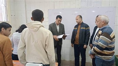 مدير تعليم سوهاج يتابع انتظام الدراسة بمدارس إدارة طما التعليمية