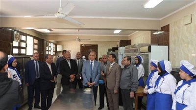 محافظ المنيا يتفقد مدرسة الفنية المتقدمة للشؤون الفندقية والخدمات السياحية لبحث زيادة طاقتها الاستيعابية