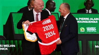 في مفاجأة كبيرة.. أبو ريدة يطالب إنقانتينو باستضافة مصر لإحدى مجموعات مونديال 2034