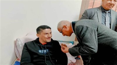 محافظ شمال سيناء يزور الجرحى والمرضى الفلسطينيين في مستشفى الشيخ زويد