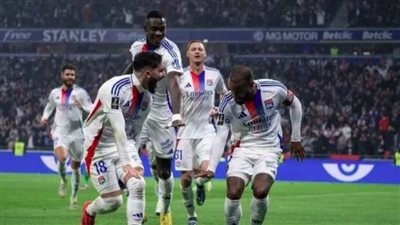 ليون يكتسح بطل رومانيا في الدوري الأوروبي